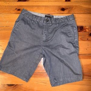 Tilly’s Blue Crown Men’s Slim Chino Gray 4 Pocket Flat Front Shorts Size 30